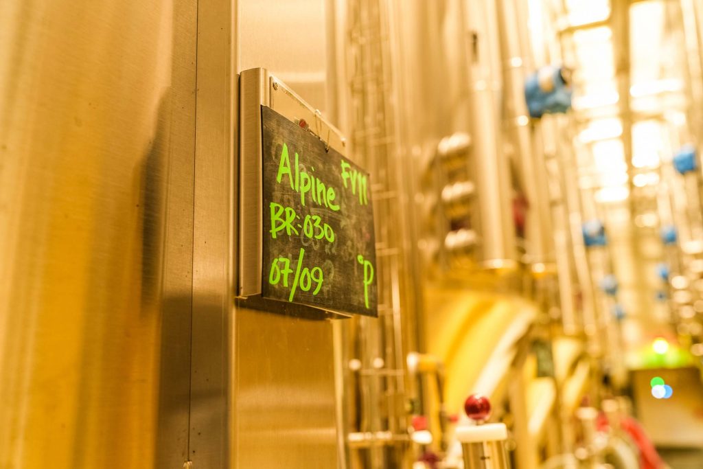 alpine-bière-APA-tap-room-brasserie-galibier-biere-craft-beer-valloire-artisanal alpine-bière-APA-tap-room-brasserie-galibier-biere-craft-beer-valloire-artisanal